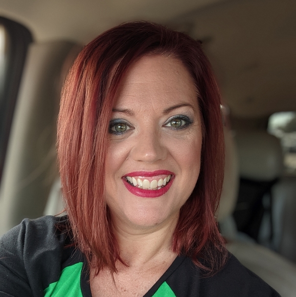 Meet your Posher, Anita - Picture 4 of 4